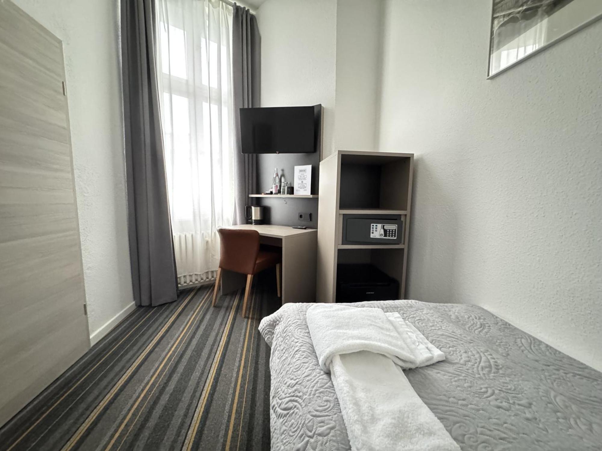 Hotel Bregenz Berlín Exterior foto